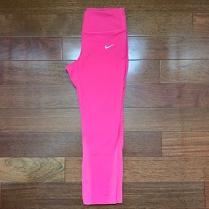 Nike cropped leggings